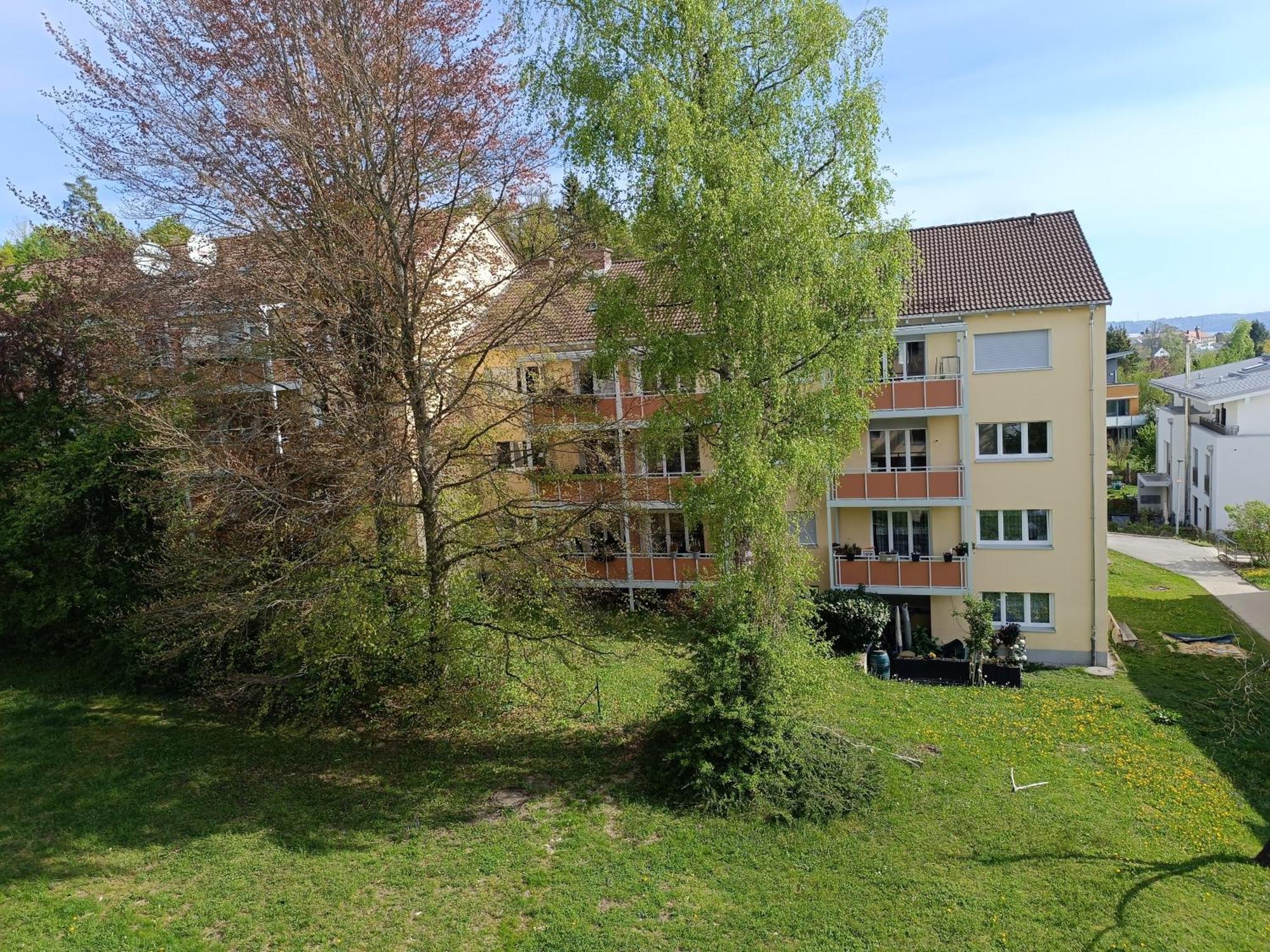 Mit Sonnenaufgang, Kuehlschrank, Ventilator Und Ruhiger Innenhof Obergeschoss Bei Koberstein