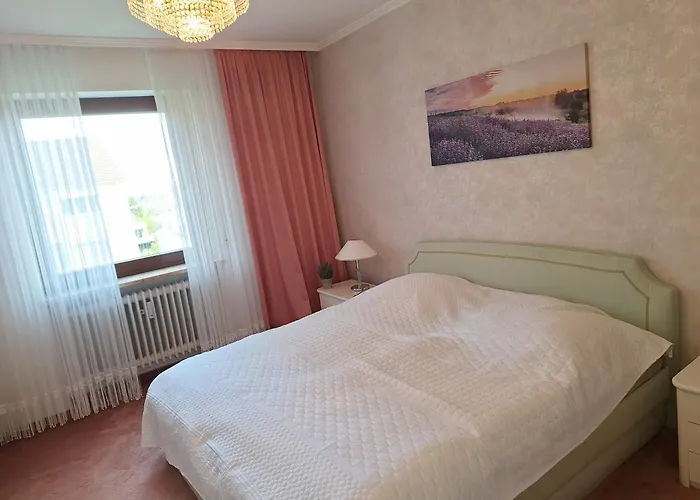 Zimmer Mit Sonnenaufgang Und Ruhiger Innenhof Obergeschoss Bei Koberstein