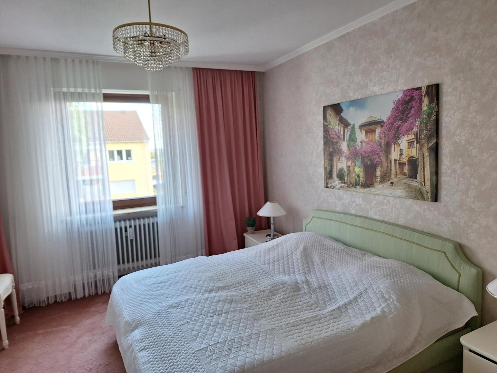 Mit Sonnenaufgang Und Ruhiger Innenhof Obergeschoss Bei Koberstein *